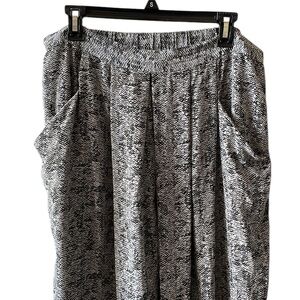 Eileen Fisher Crepe de Chine 100% Silk slouchy ankle pants, Size Large